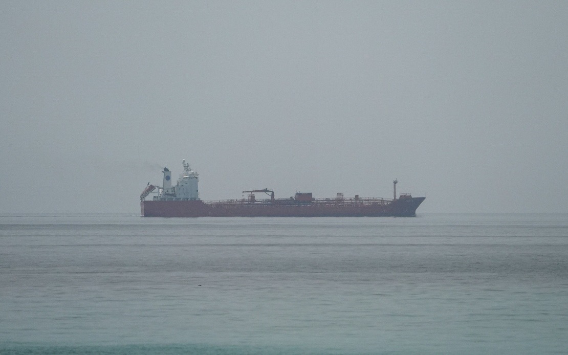 Oman Pledges Free Transit Through Strait of Hormuz Under New Iran-US Understanding
