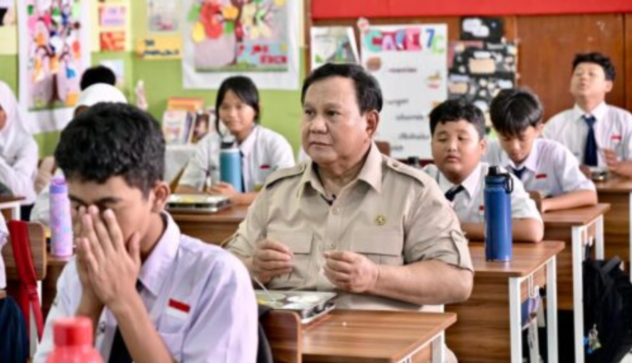 Indonesia's Free Meals Programme Under Fire as Rights Body, Students Demand Halt and Review