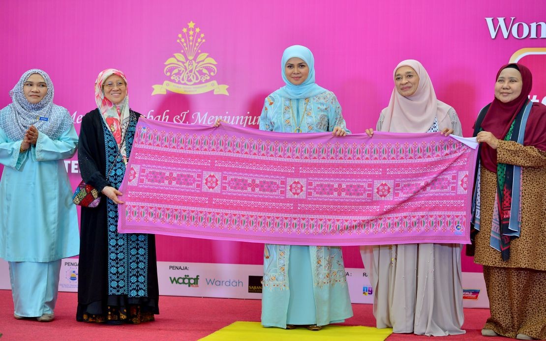 Tengku Permaisuri Norashikin Launches Women's Quranic Empowerment Initiative in Selangor