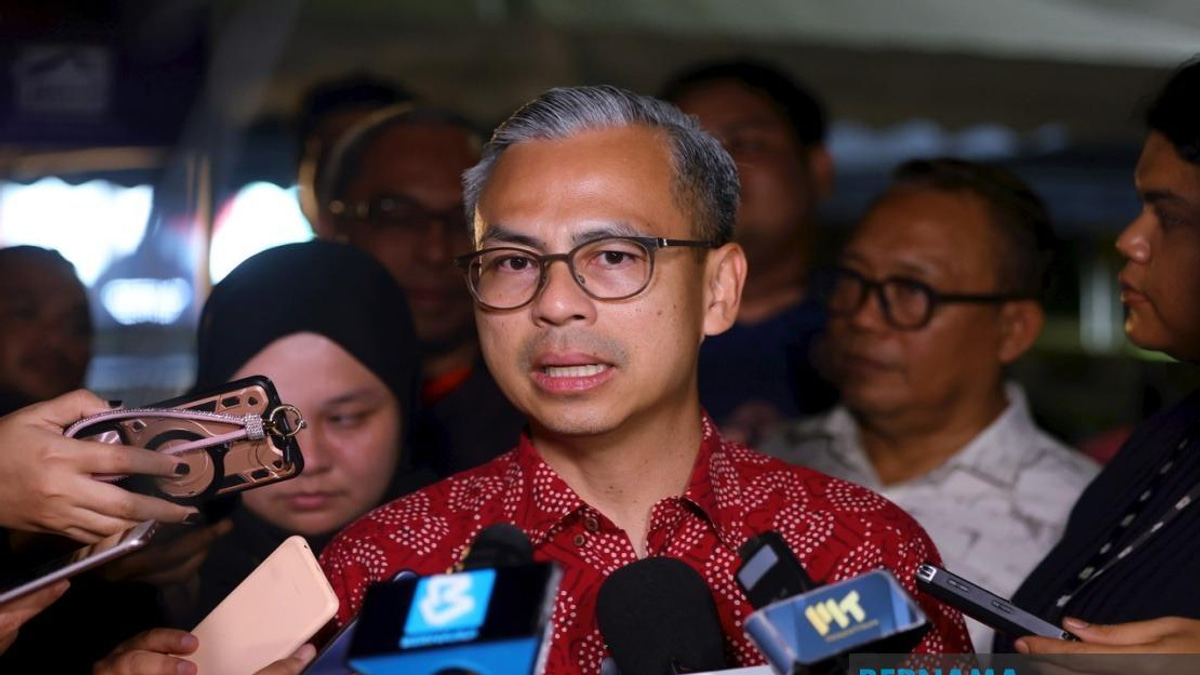 Sanusi's Remarks on Racial Issues Exemplify PAS' Divisive Politics, Says Fahmi