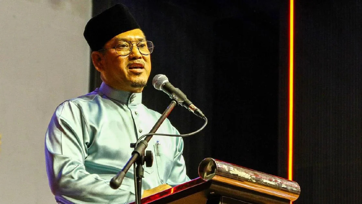 Ahmad Faizal criticises PN partner over ties break and logo use