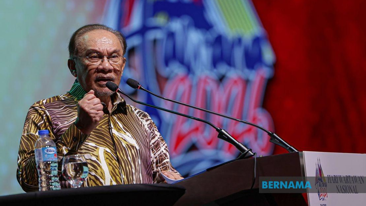 PM Anwar Endorses Nallini as Media Council Chief to Restore Public Trust