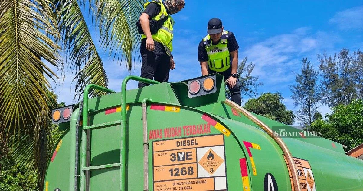 Diesel smuggling ring dismantled in Miri; 15,000 litres seized and four arrested