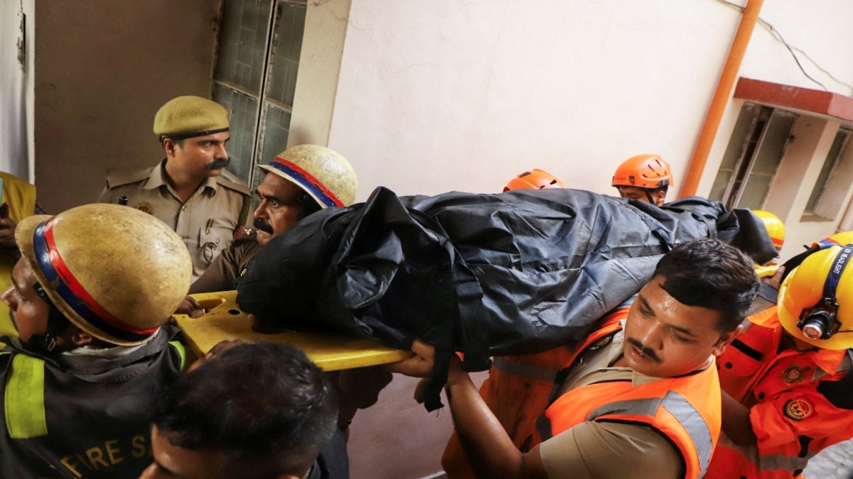 Fifteen Die in Lucknow Commercial Building Fire; Students Among Victims