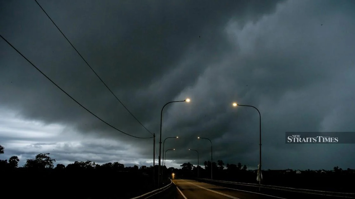 Severe weather alert issued across 12 regions as Malaysia braces for thunderstorms and heavy downpours