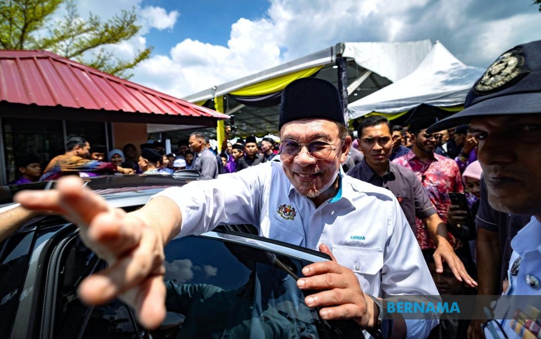 Anwar To Clarify KWAP-eFishery Losses Before Dewan Negara