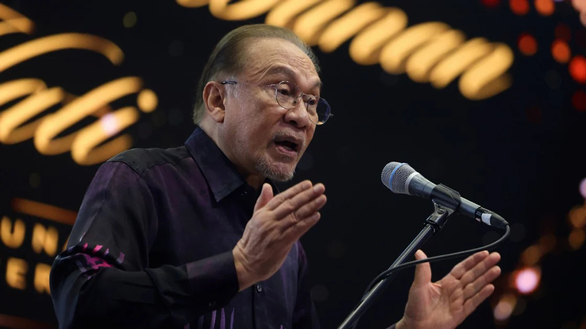 Malaysia's Economic Future Anchored in High Tech, Semiconductors and AI, Says Anwar