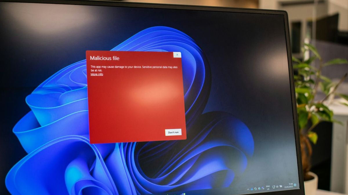 MyCert Issues Urgent Alert Over WhatsApp Malware Targeting Windows Users with Fake Documents