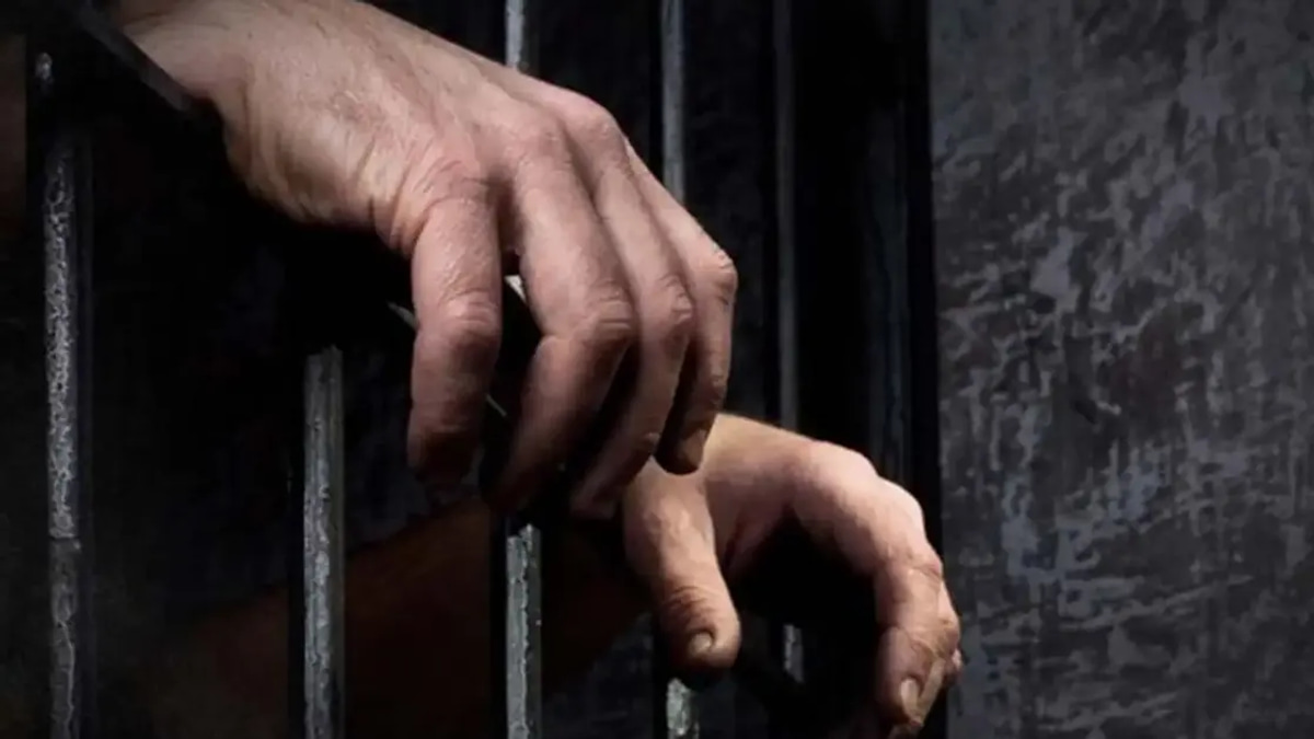 Elderly Man Imprisoned for Failure to Pay RM1,000 Fine Following Police Assault