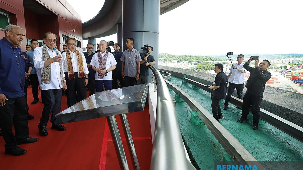 Federal Government Backs Sarawak's Management of Bintulu Port Following Status Transfer
