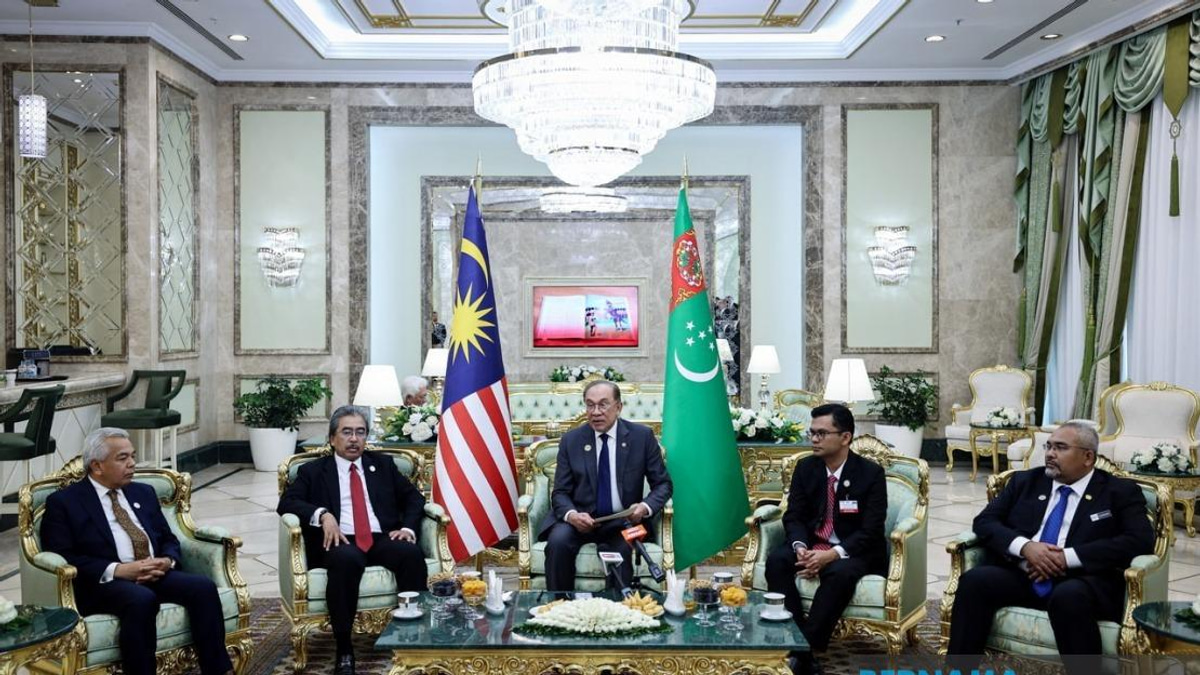 Anwar's Turkmenistan Visit Strengthens Energy Ties and Regional Cooperation