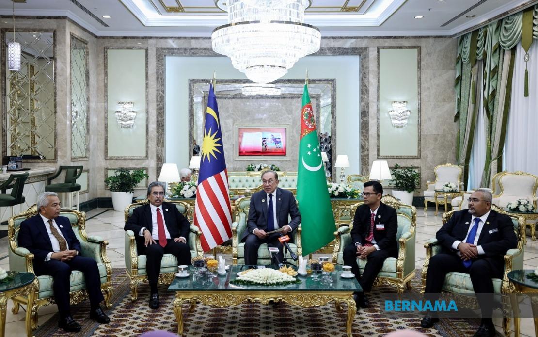 Anwar's Turkmenistan Visit Strengthens Energy Ties and Regional Cooperation