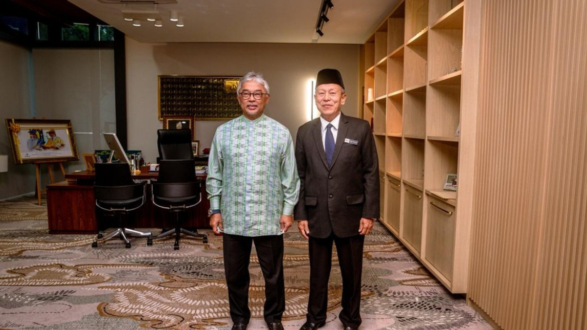 Pahang Sultan Receives Briefing From MACC Chief on Anti-Corruption Efforts
