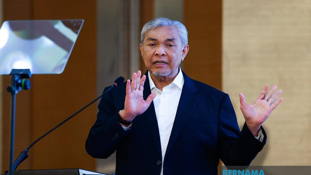 Political Parties Must Respect Monarchy, Avoid 3R Issues in N9 Campaign, Says Ahmad Zahid