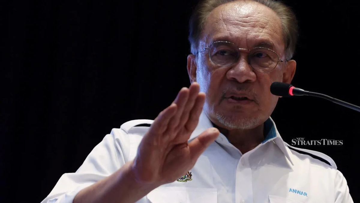 Civil Service Excellence Drives Malaysia's Competitiveness Gains, Says Anwar
