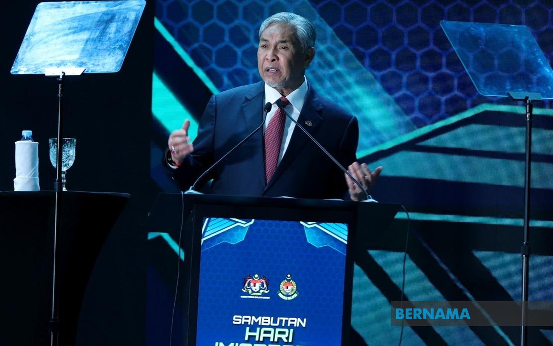 BN Commits to Unity Government Following UMNO Assembly Decision