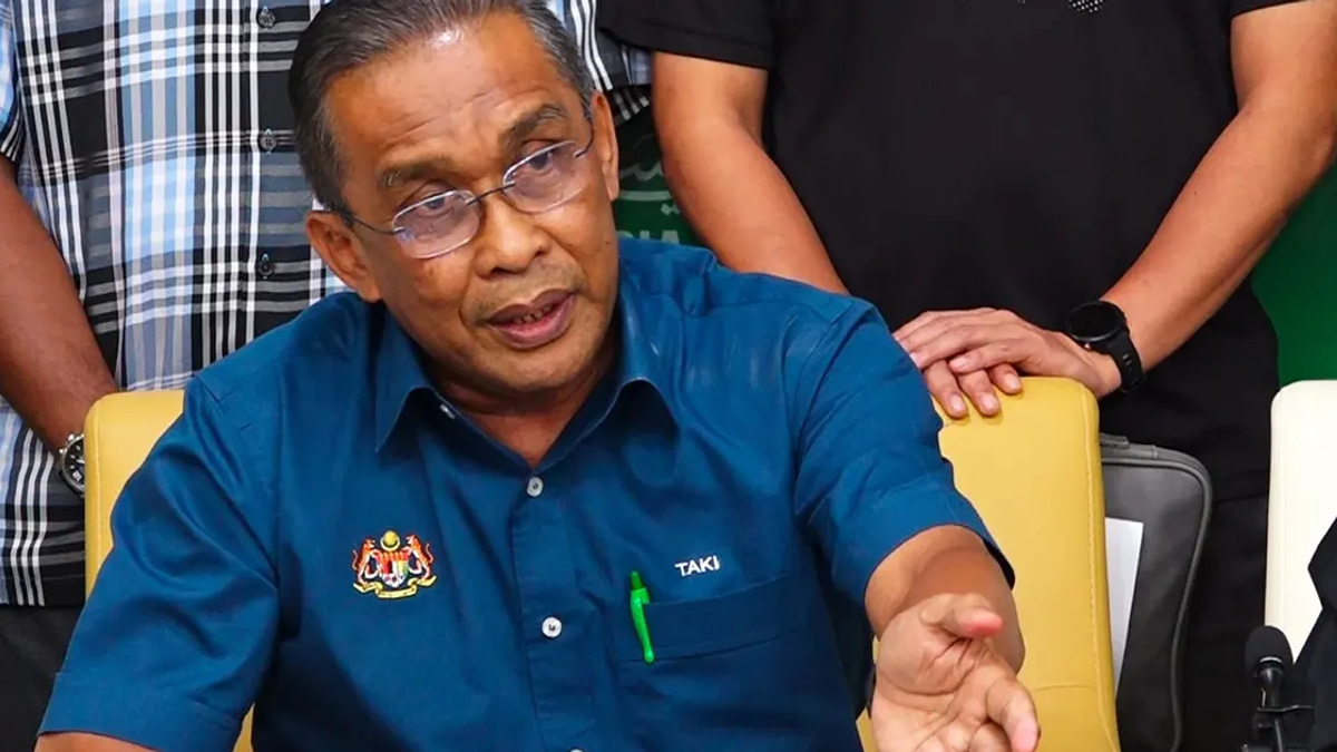 Perikatan Nasional Formally Notifies Parliament of Hamzah Zain's Appointment as Opposition Leader