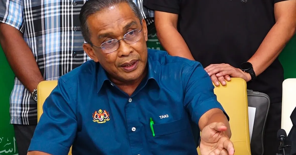 Perikatan Nasional Formally Notifies Parliament of Hamzah Zain's Appointment as Opposition Leader