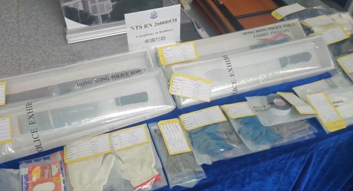 Seven arrested after HK$7 million gold heist and stabbing at Hong Kong airport