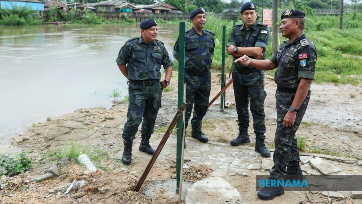 Smuggling Networks Shift Tactics, Moving Migrants in Small Groups to Evade Authorities