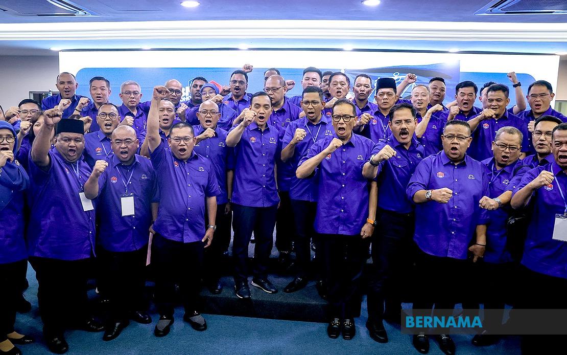Johor BN Unveils Election Line-up: Adham Baba Returns, Onn Hafiz Defends Machap