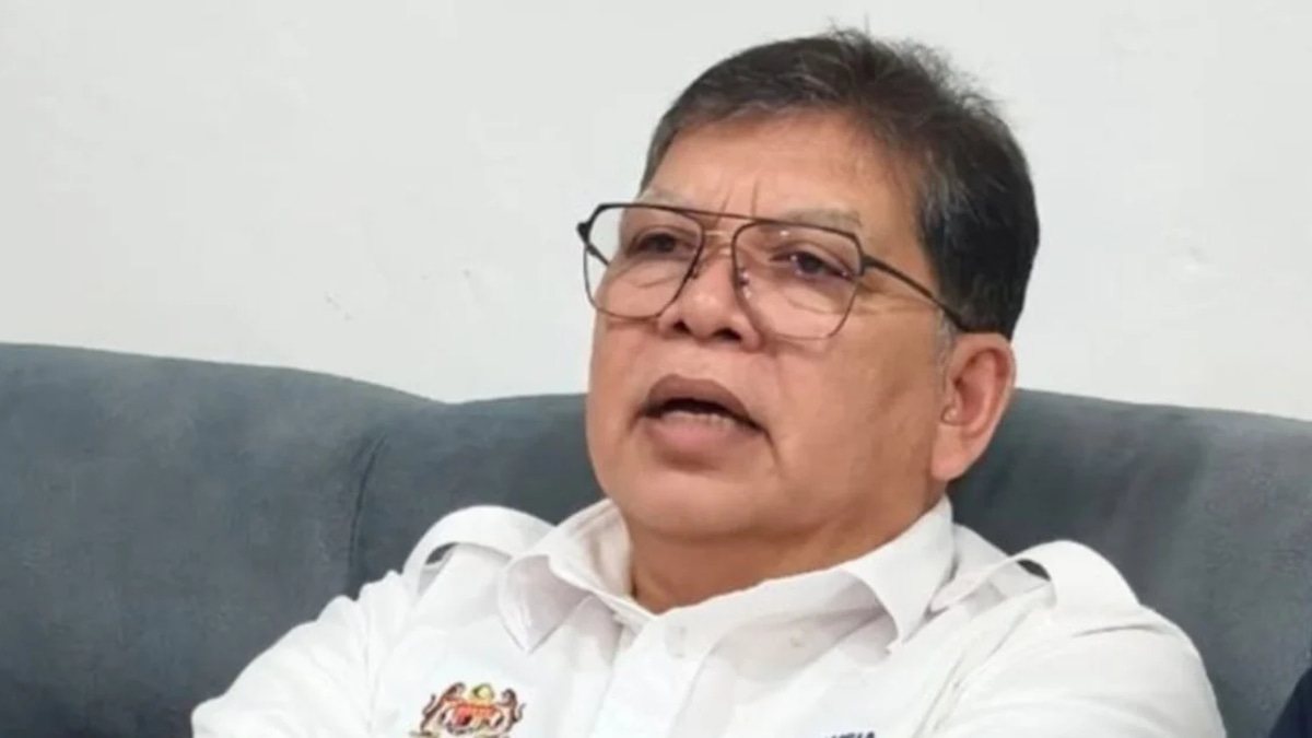 Hamzah Zainudin formally reappointed as opposition leader