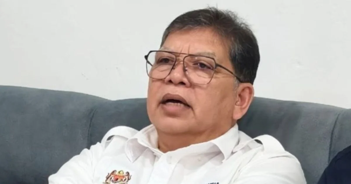 Hamzah Zainudin formally reappointed as opposition leader