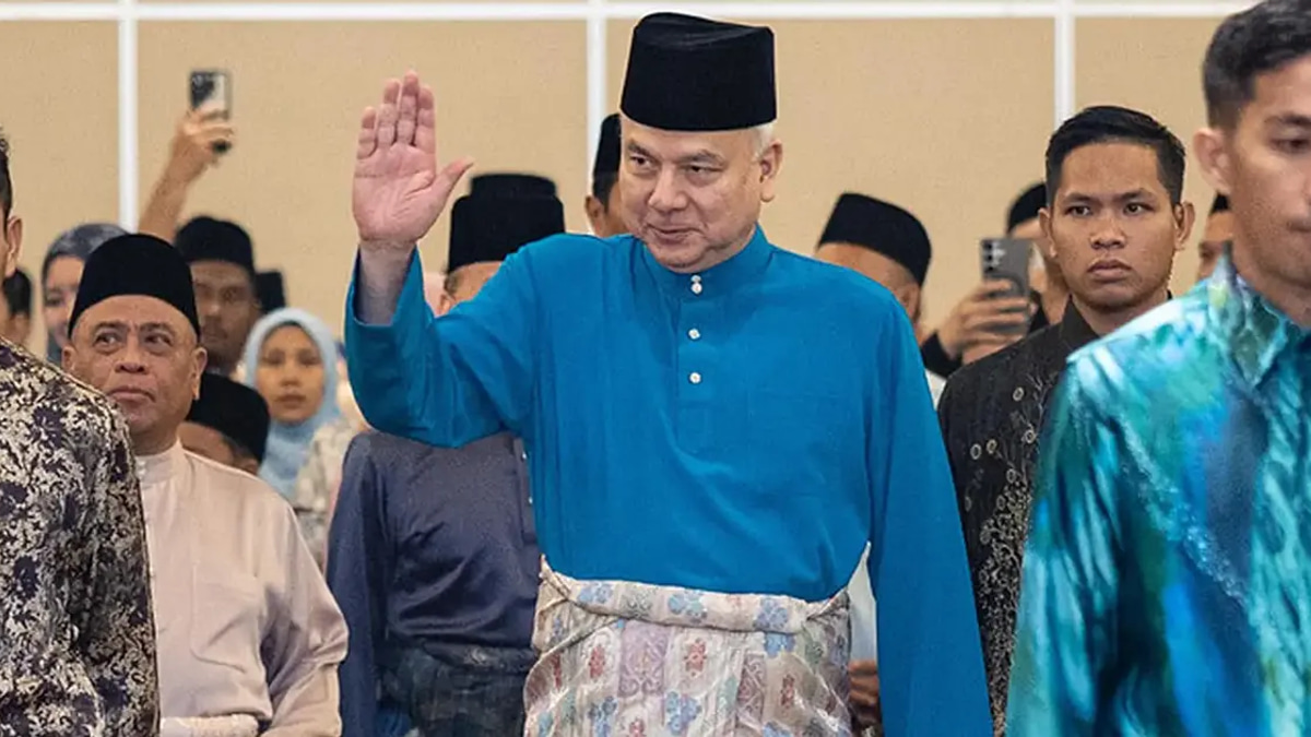 Sultan Nazrin Urges Leaders to Avoid Hasty Decisions, Emphasises Need for Unity