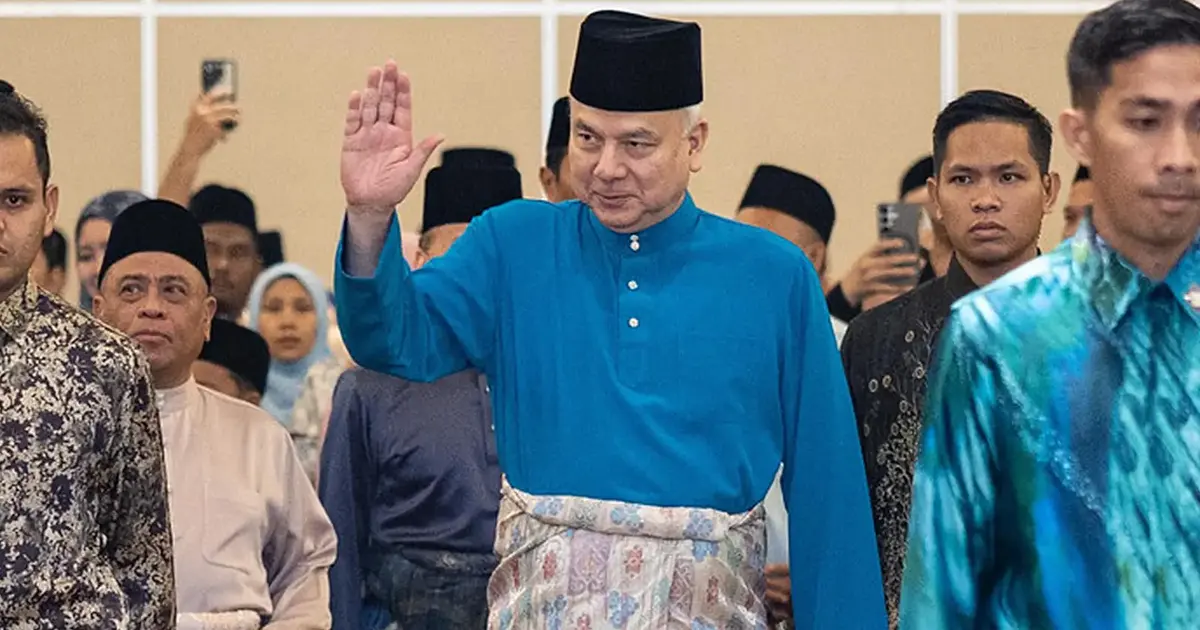 Sultan Nazrin Urges Leaders to Avoid Hasty Decisions, Emphasises Need for Unity