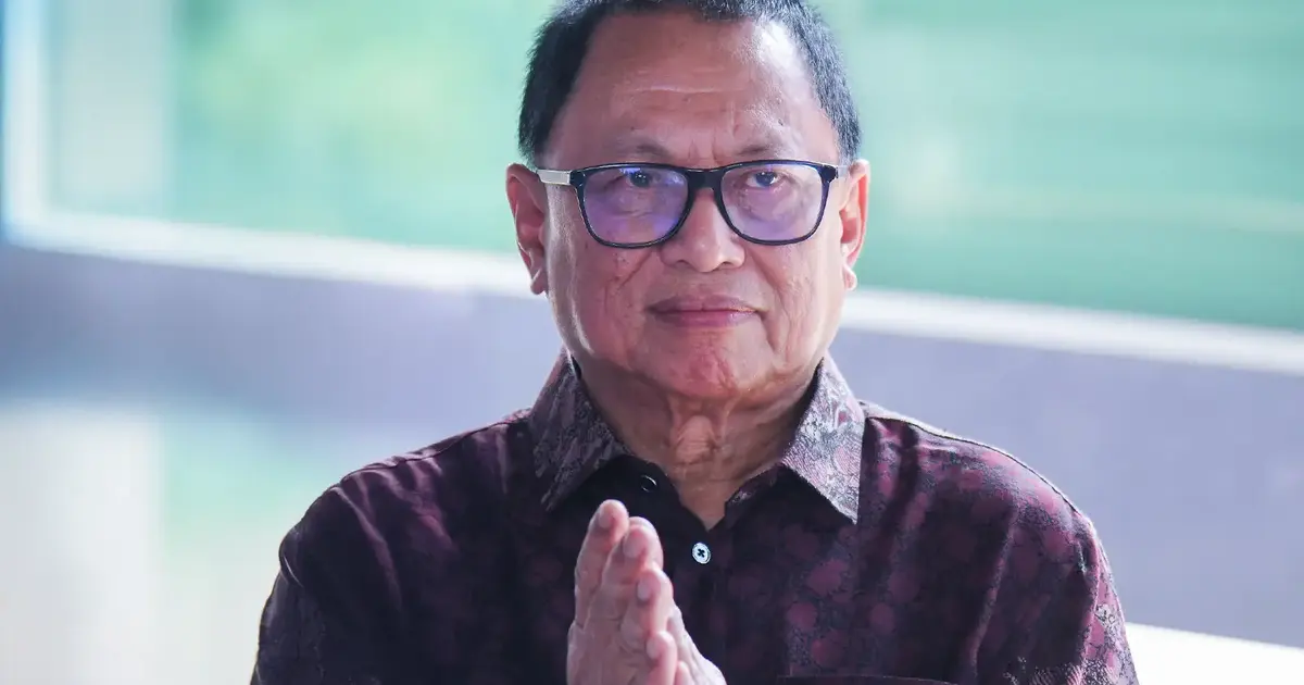 UMNO's Political Vulnerabilities Exposed as Puad Zarkashi Steps Down