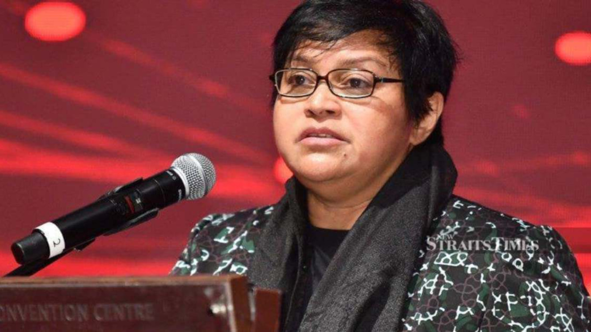 Post-Election Coalition Talks on Johor are Premature, Says Azalina