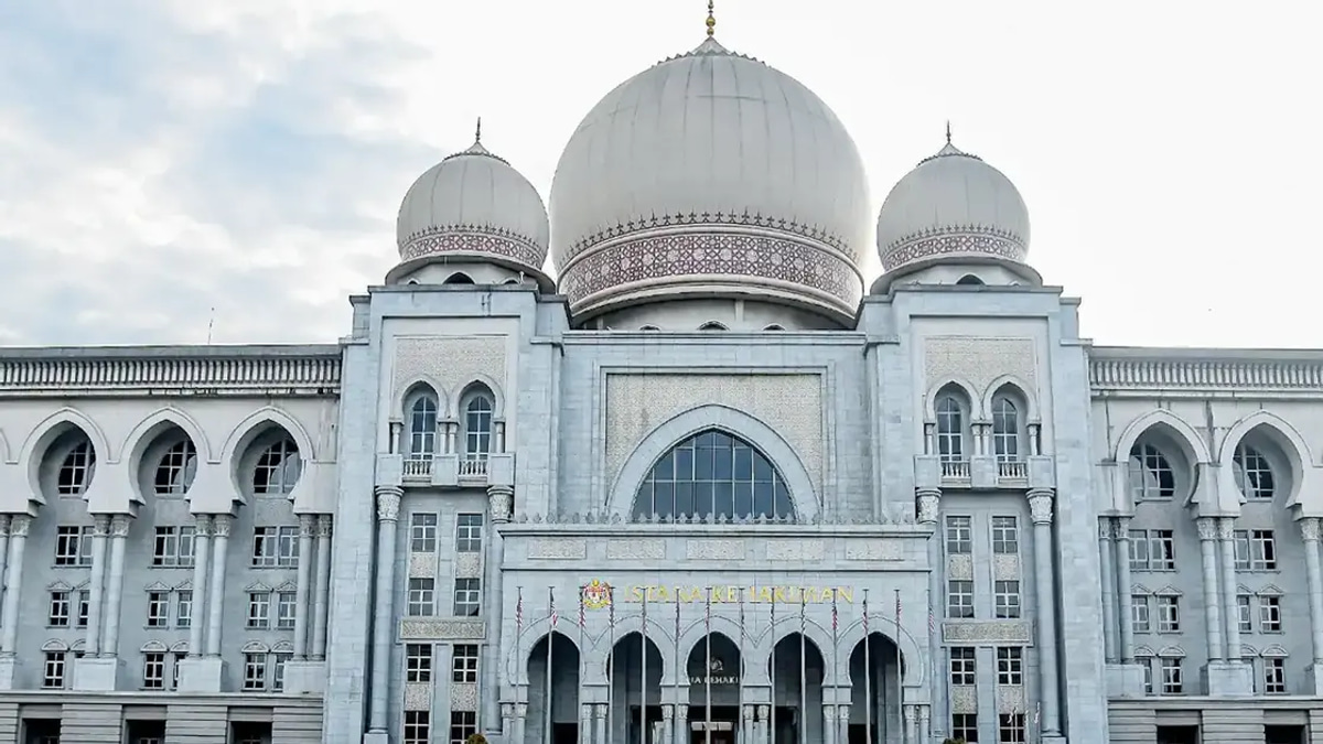 Federal Court Upholds RM2 Million Award for Two Directors Deemed 'Workmen'