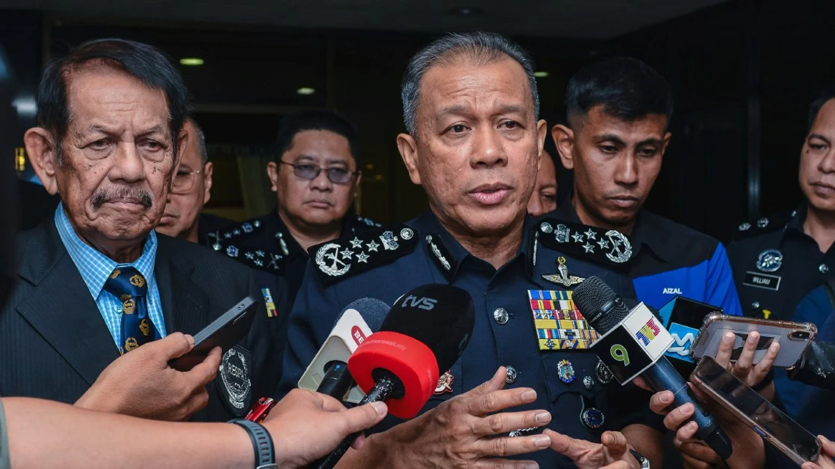 Police Launch Disciplinary Probe Into Officer Caught in Controversial China Video