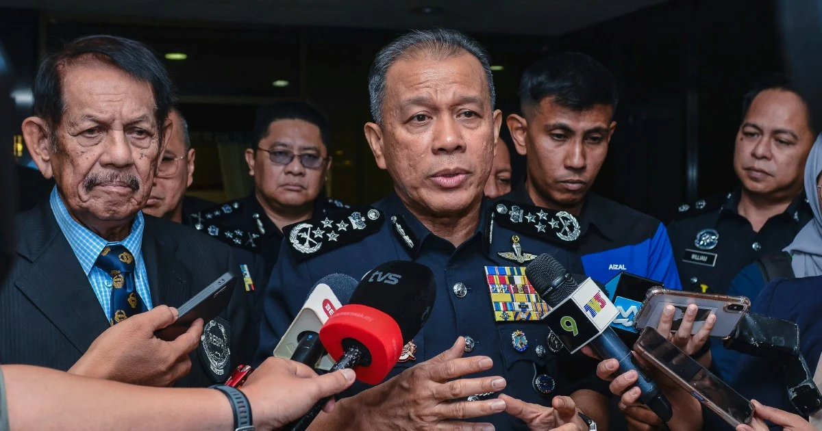 Police Launch Disciplinary Probe Into Officer Caught in Controversial China Video