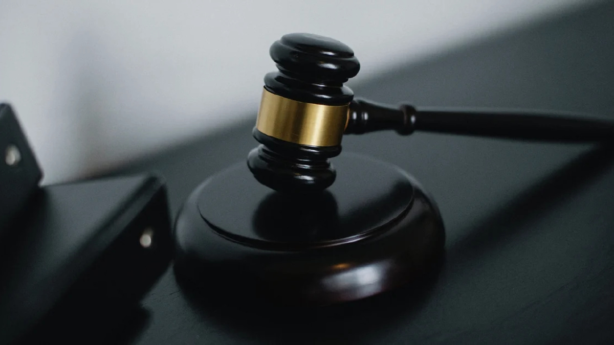 Court Orders Mental Health Assessment for Man Convicted of Royal Insults Online