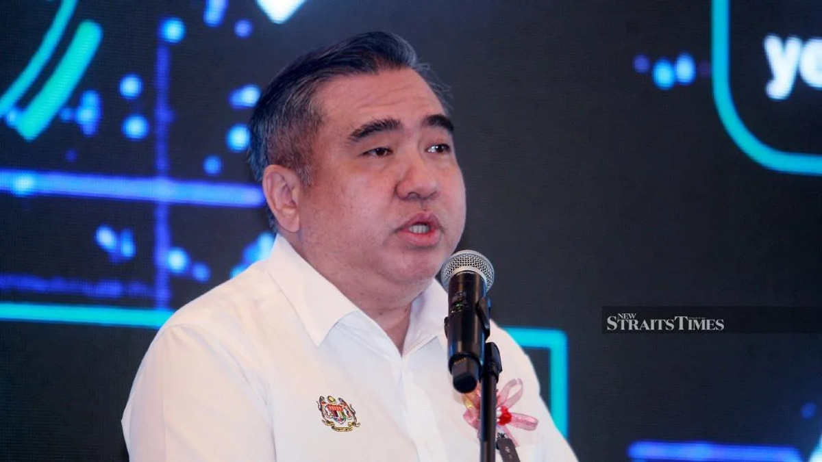 Loke's sunshade ruling sparks confusion over enforcement, leaving drivers seeking clarity
