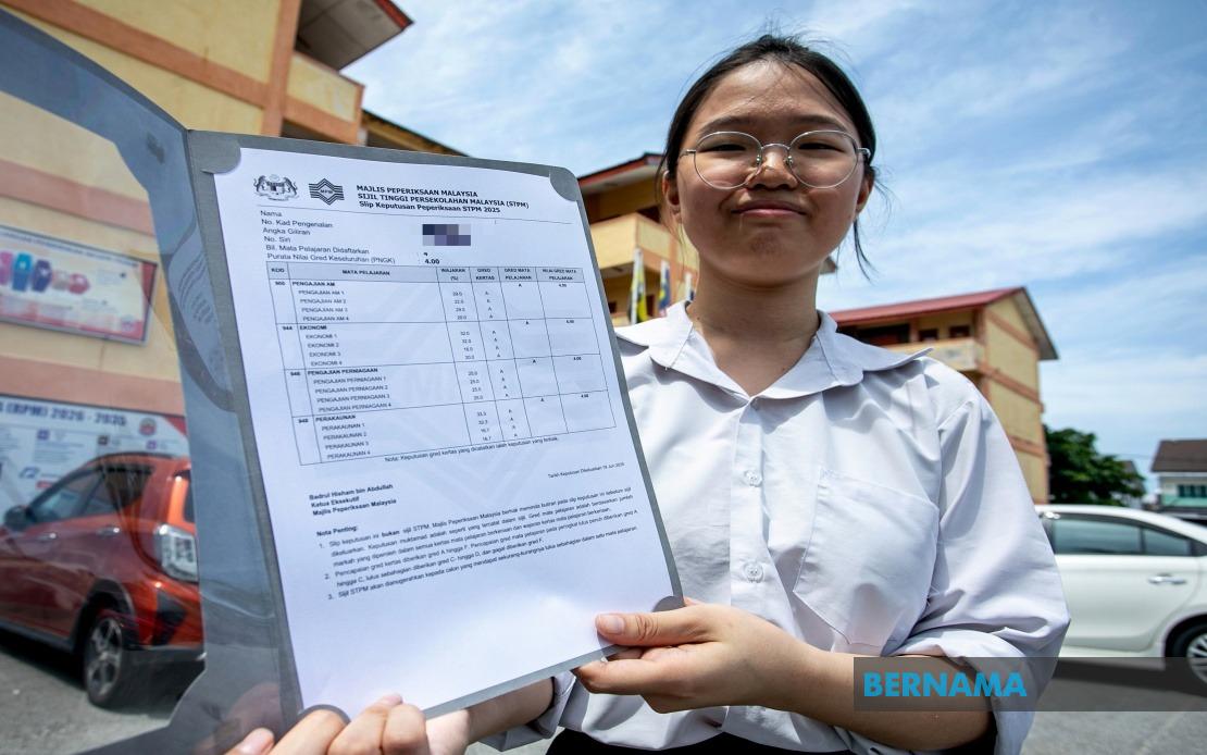 Five Hours of Daily Revision Powers Yong Xin Yi to Four A's in STPM