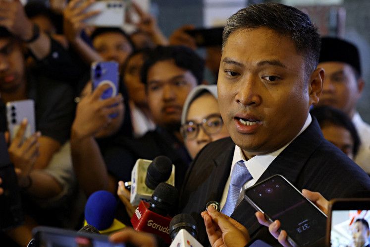 Indonesia's Free Meals Programme Hit by New Leadership Crisis as Health Concerns Force Another Resignation