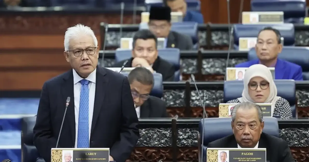 Hamzah Reclaims Opposition Leader's Front Bench Seat as Muhyiddin Moves Down