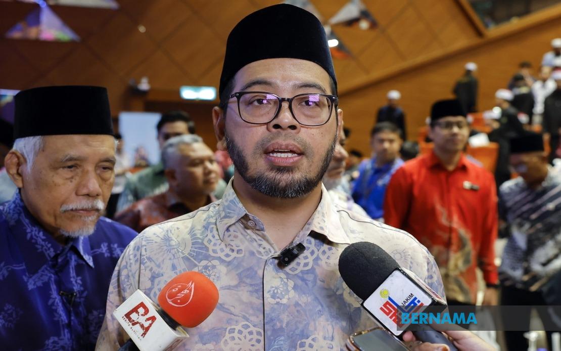 Malaysia to Boost Youth Engagement on Religion and Digital Threats, Following Sultan Nazrin's Call