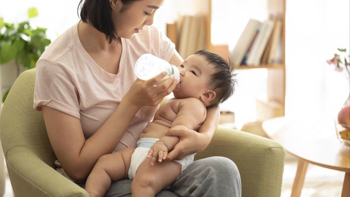 Chinese Infant Hospitalised After Parents Mix Baby Formula With Vegetable Juice