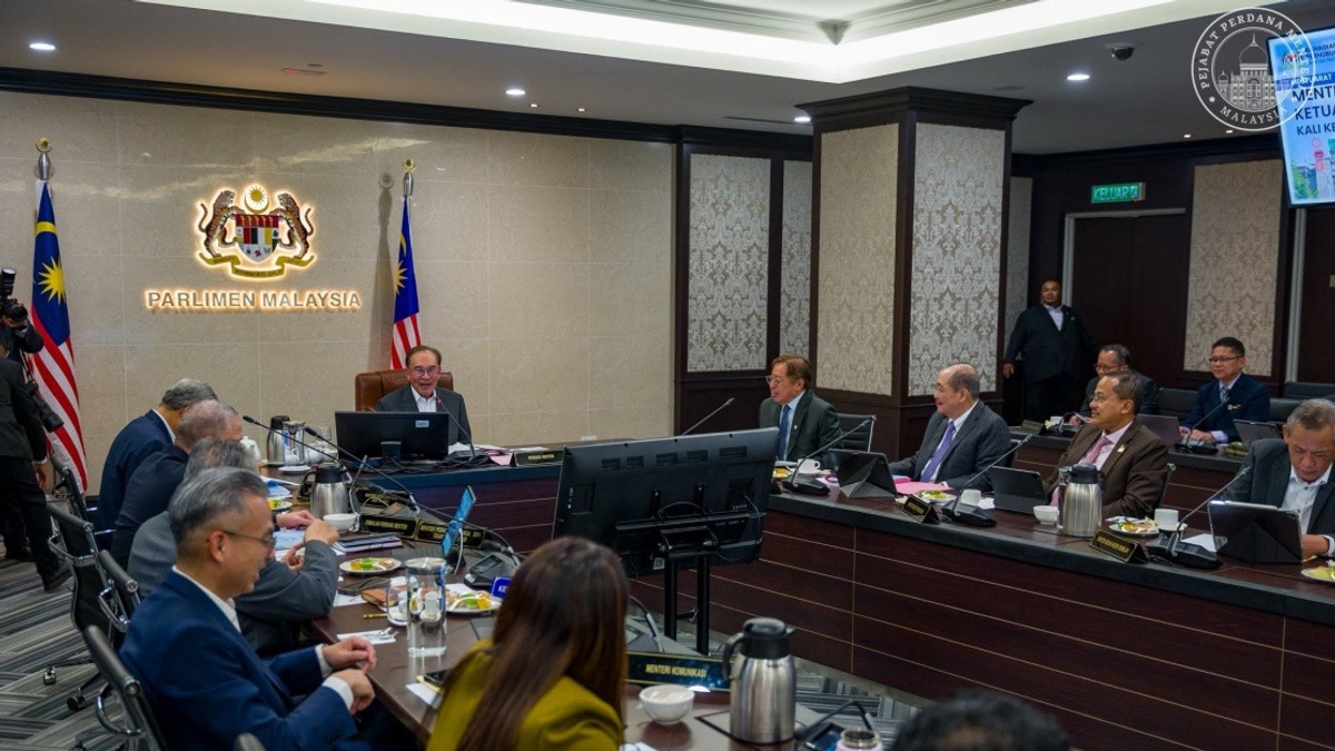 States and Federal Government Unite on Economic Recovery as Global Headwinds Intensify