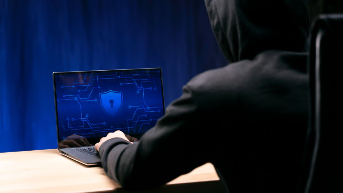 Two Young British Hackers Sentenced to Five-and-a-Half Years for London Transport Cyberattack