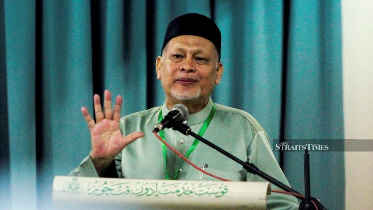 PAS Criticises Muhyiddin's Swift Decision on Perikatan Nasional Logo for State Polls