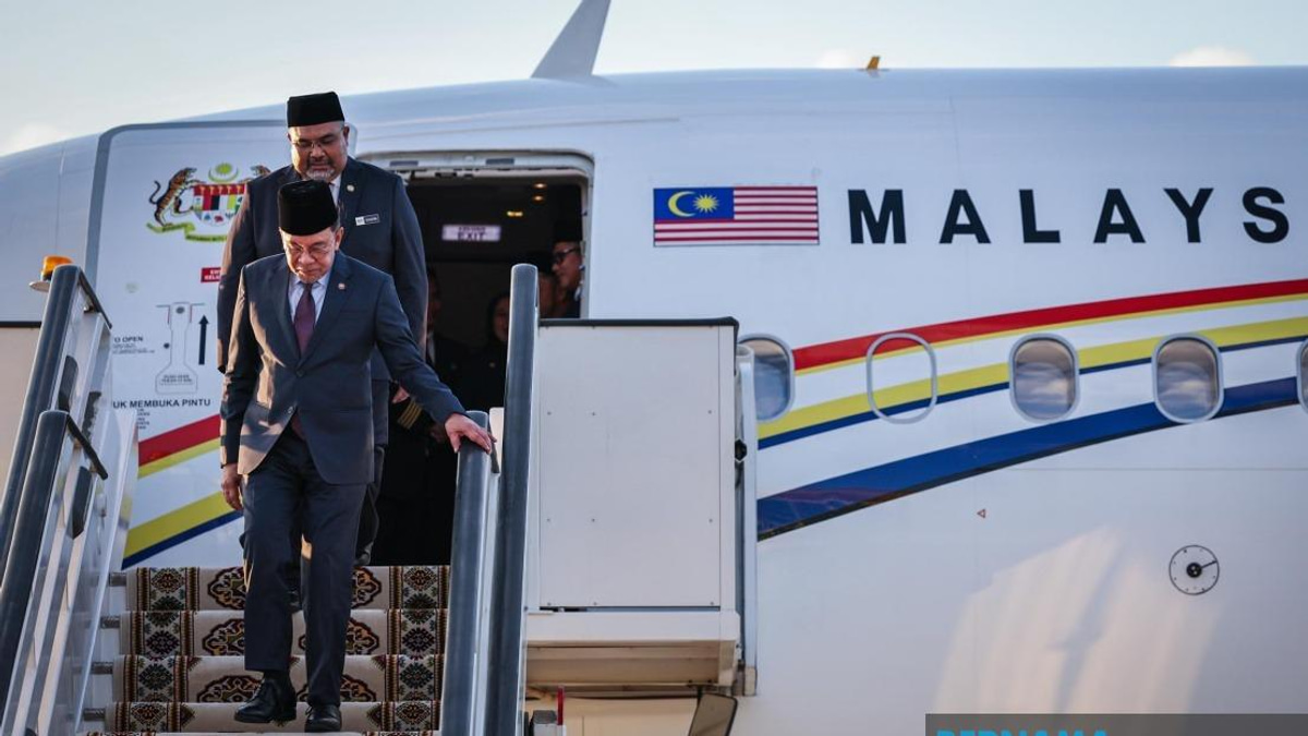 PM Anwar Begins Turkmenistan Visit Focusing on Economic Ties and Regional Engagement