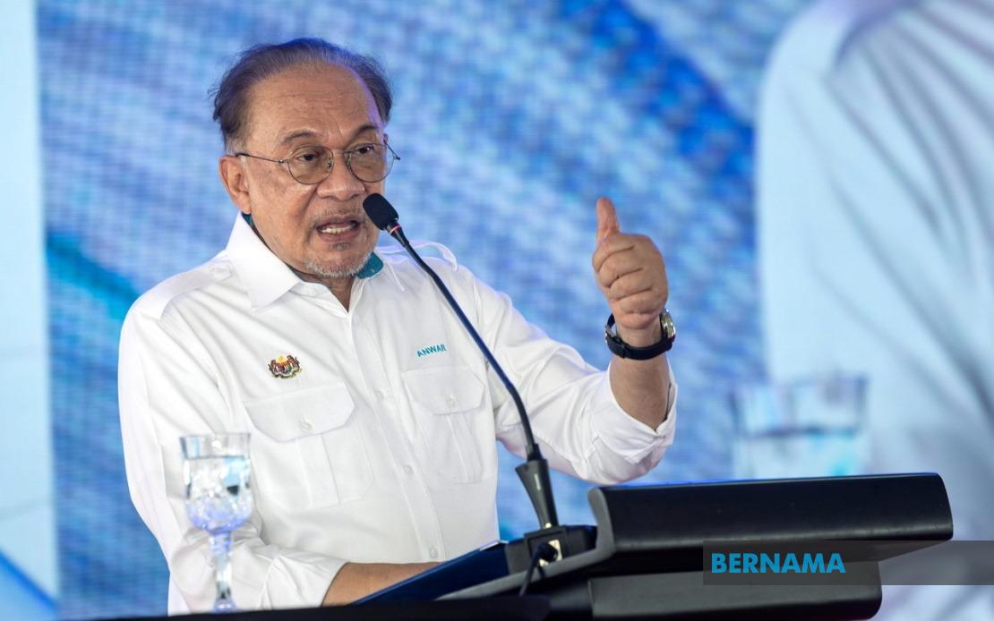 Malaysia Secures Long-Term Energy Supply From Russia and Turkmenistan, PM Anwar Says