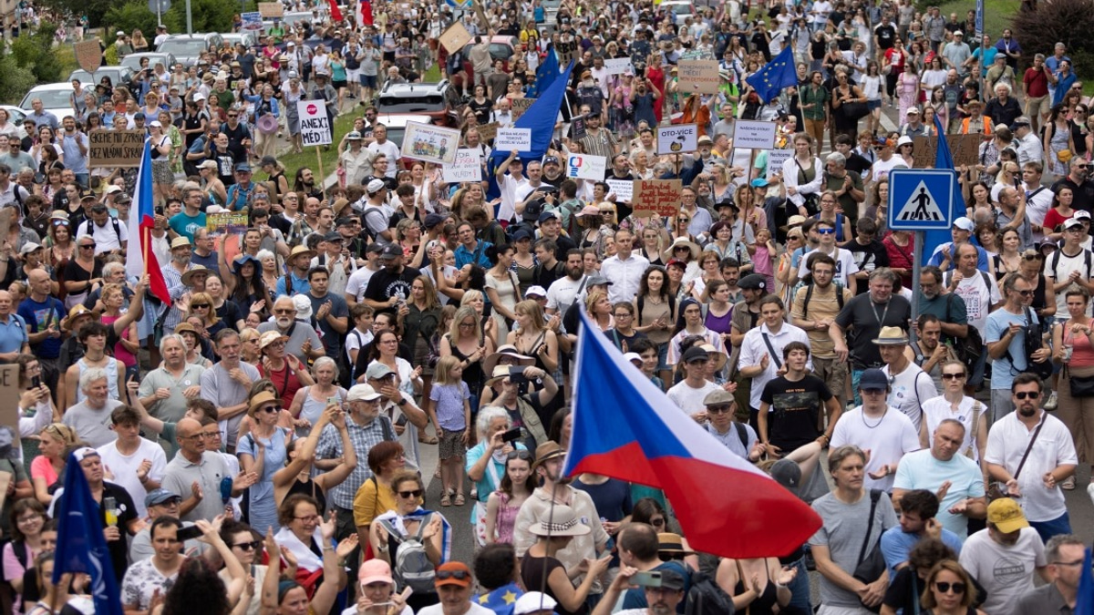 Czech Public Media Faces Existential Threat as Thousands Demand Editorial Freedom
