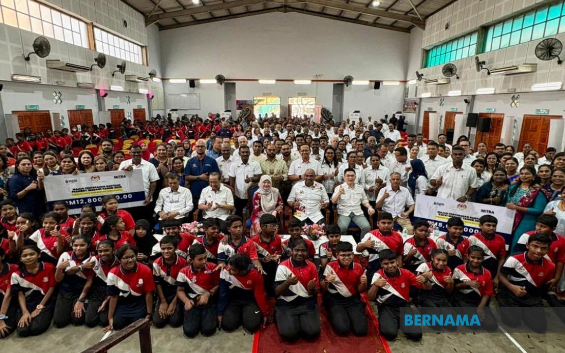 Schools Must Act Swiftly on Mental Health, Says Education Minister Fadhlina