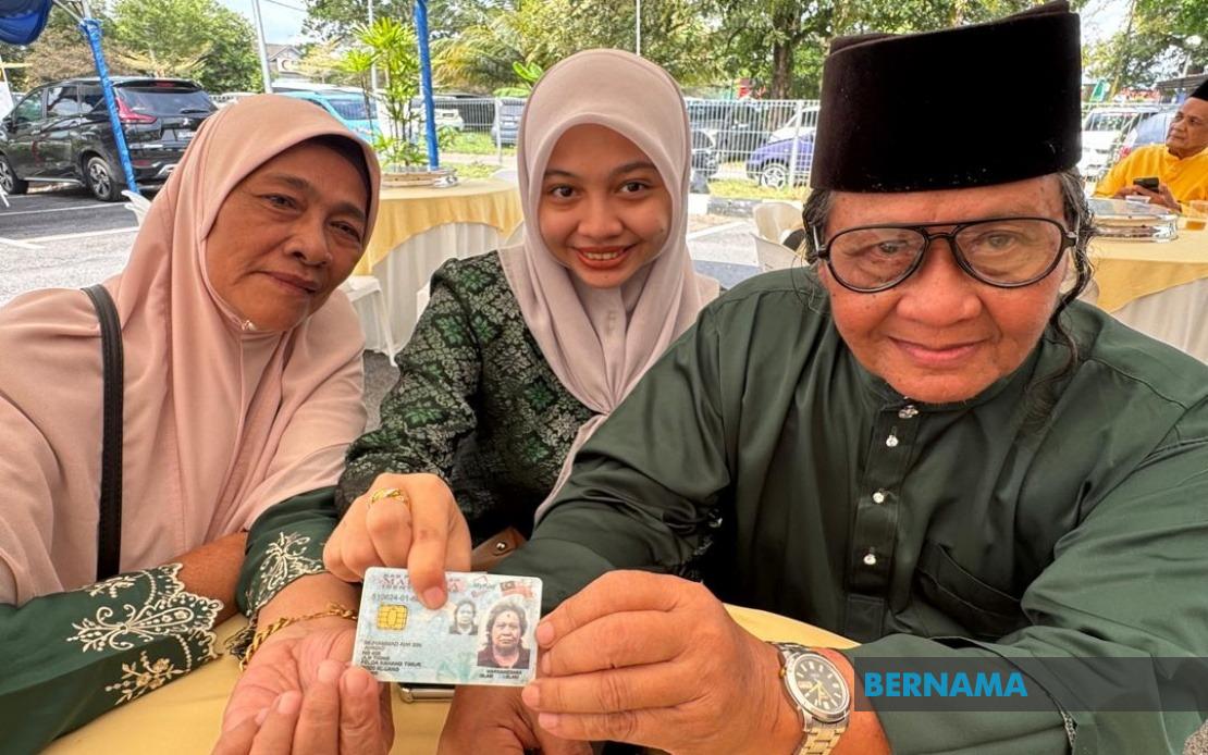 Johor Felda Settlers Finally Secure Land Ownership After Decades of Waiting