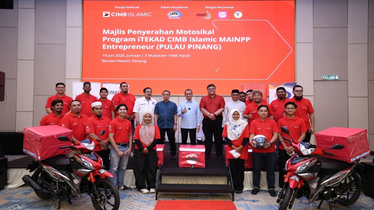 CIMB Islamic, MAINPP Give 20 Entrepreneurs Motorcycles to Boost Livelihoods